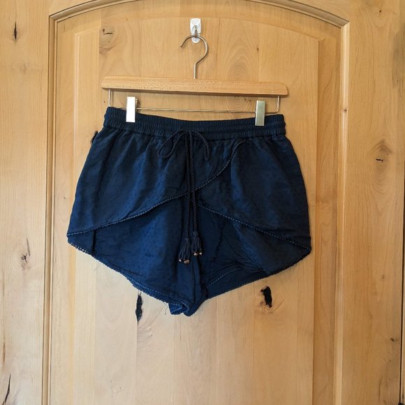 Try B shorts - Picture 1 of 7